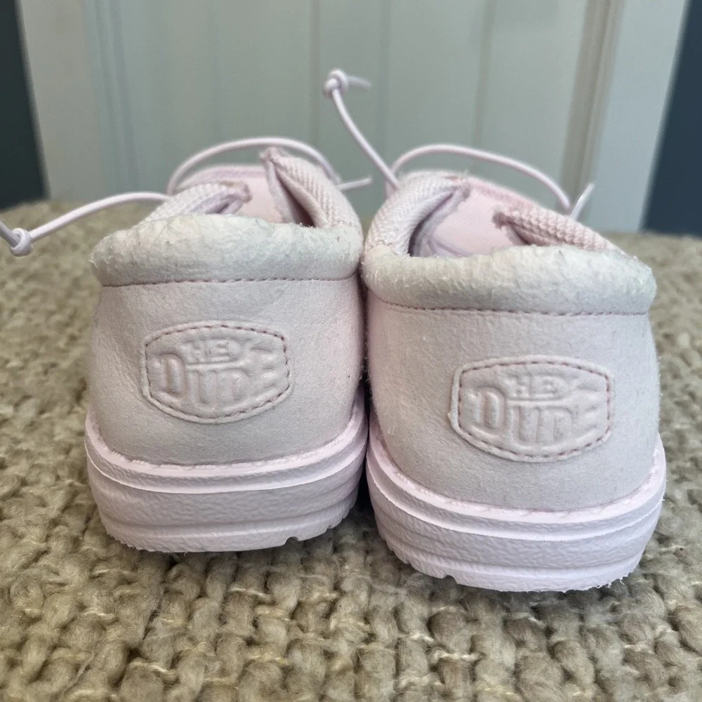Hey Dude Wally Youth Funk Mono Light Pink Size Youth 2 Walking Shoes Comfort